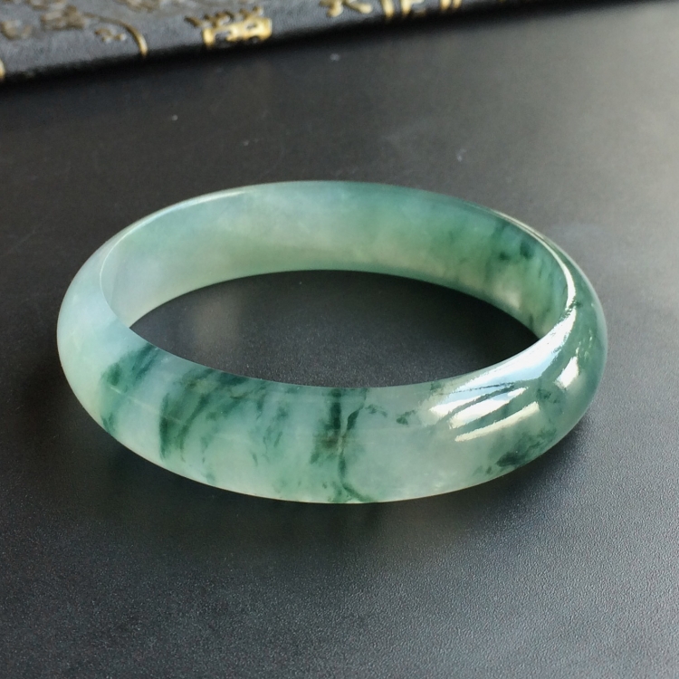 (超值推荐)冰种飘花贵妃镯(54.5mm-47.7mm)