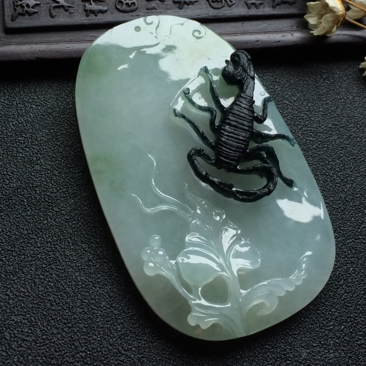 （超值推荐）糯冰种淡晴水/墨色独霸天下挂件