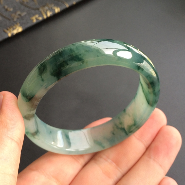 (超值推荐)冰种飘花手镯(55mm)