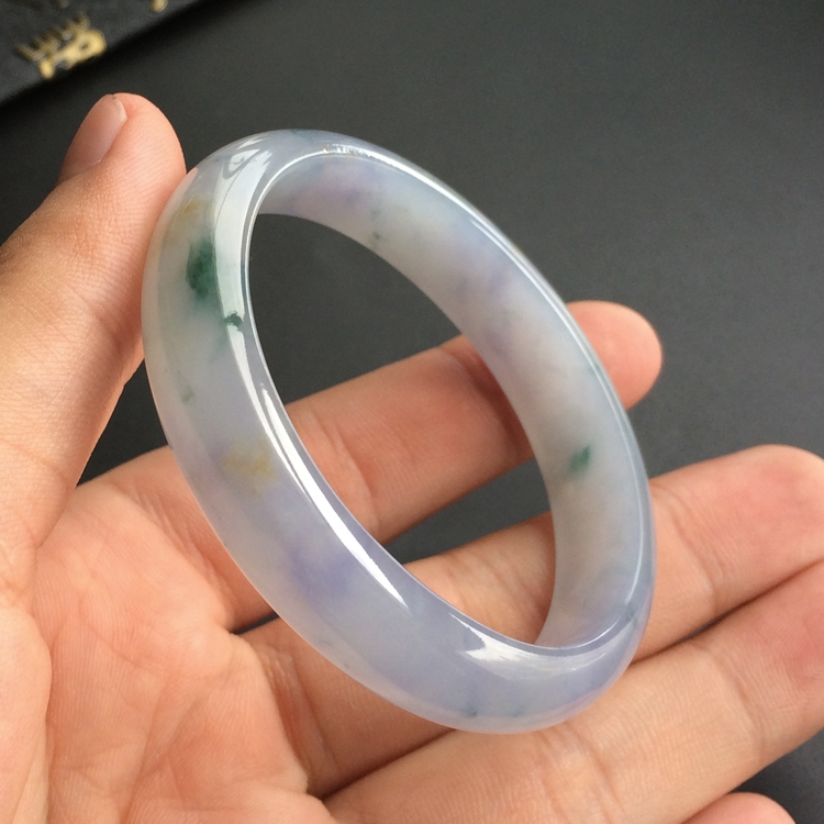 (超值推荐)糯冰种紫罗兰飘花贵妃镯(52.4mm-45.7mm)