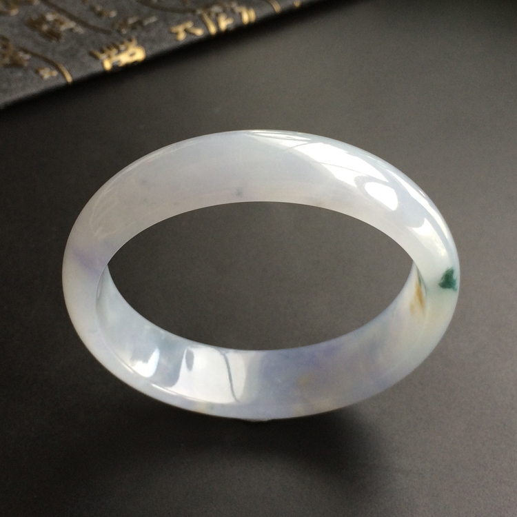 (超值推荐)糯冰种紫罗兰飘花贵妃镯(55.4mm-48.5mm)