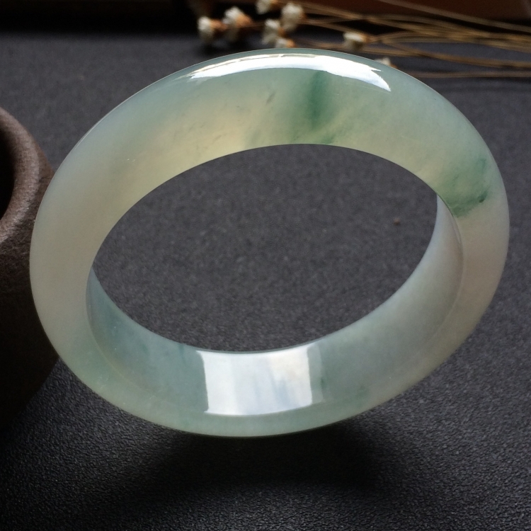 （超值推荐）冰种飘花手镯（56mm）