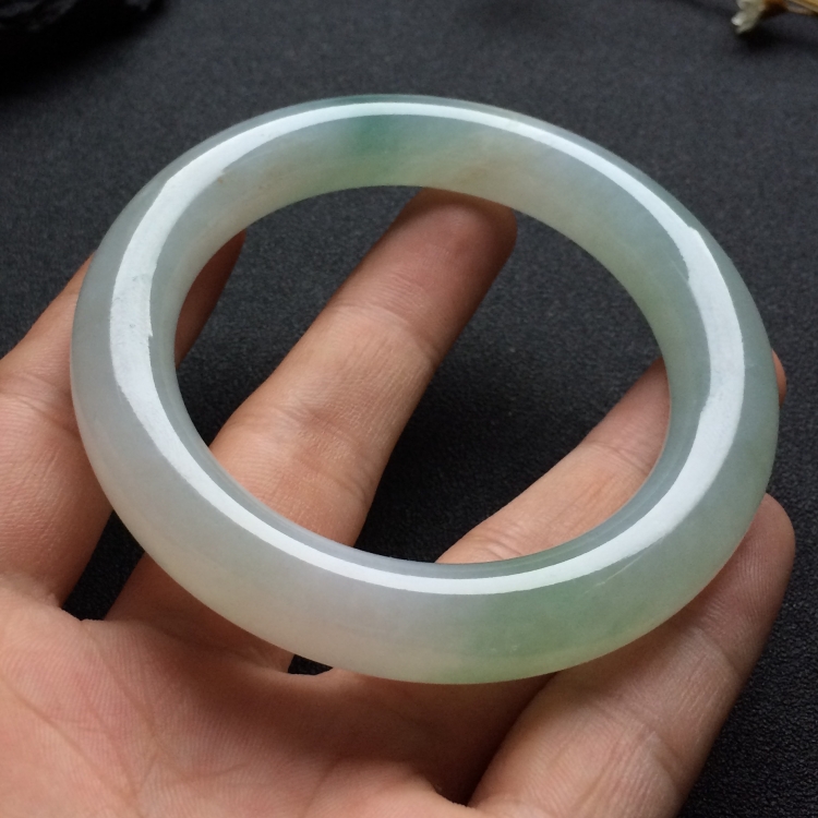 （超值推荐）糯冰种晴水圆条手镯（54mm）