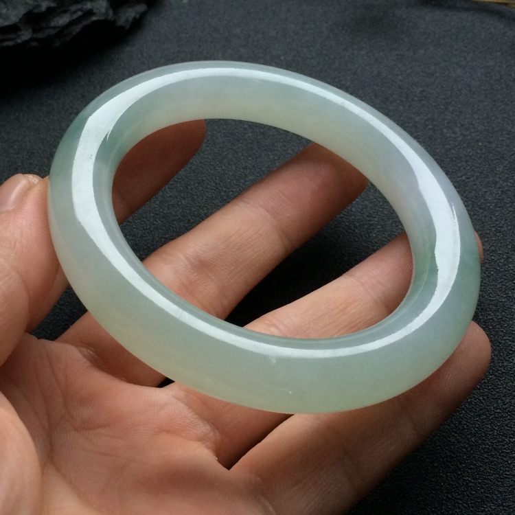 （超值推荐）糯冰种晴水圆条手镯（54mm）