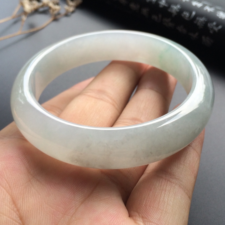 （超值推荐）糯冰种飘花手镯（58.5mm）