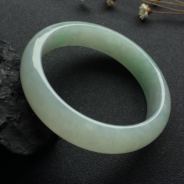 （超值推荐）糯冰种晴水手镯（57.6mm）