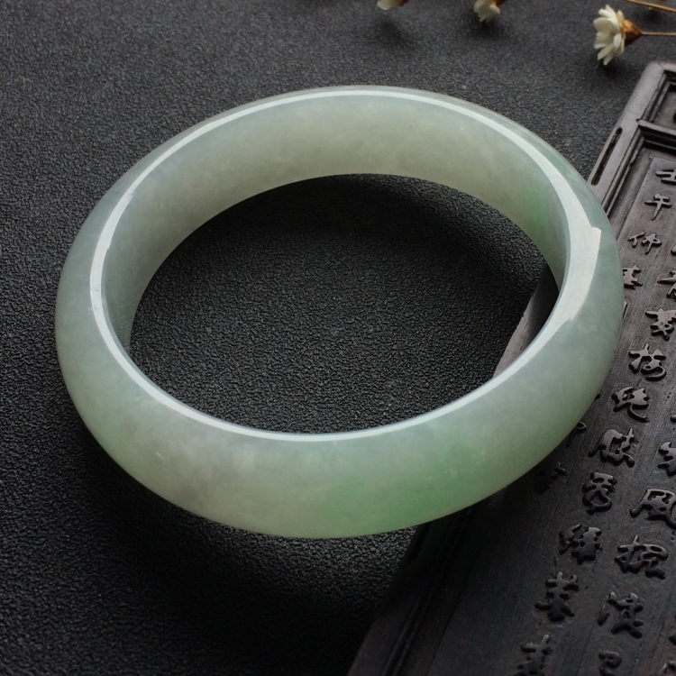 （超值推荐）糯冰种晴水手镯（57.6mm）