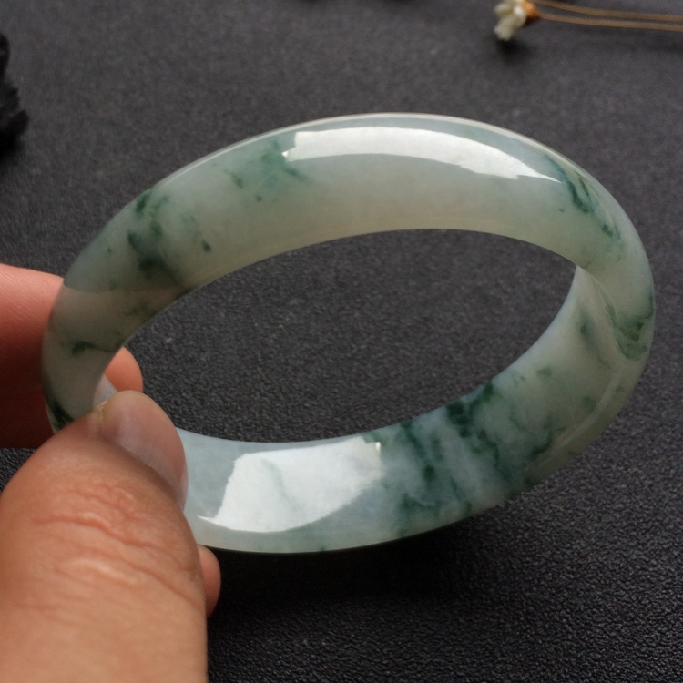 （超值推荐）糯冰种飘花贵妃镯（56.8mm-49mm）