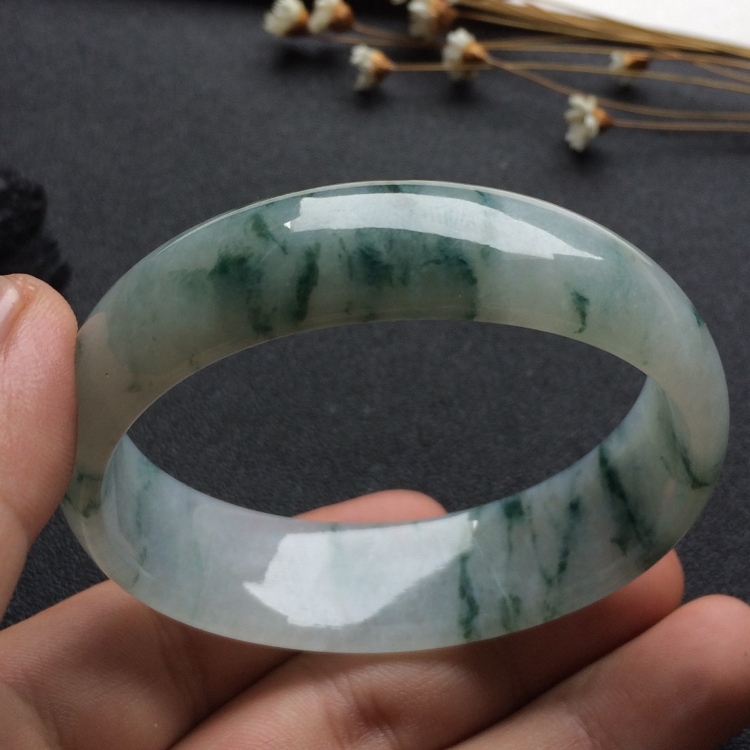 （超值推荐）糯冰种飘花贵妃镯（56.8mm-49mm）