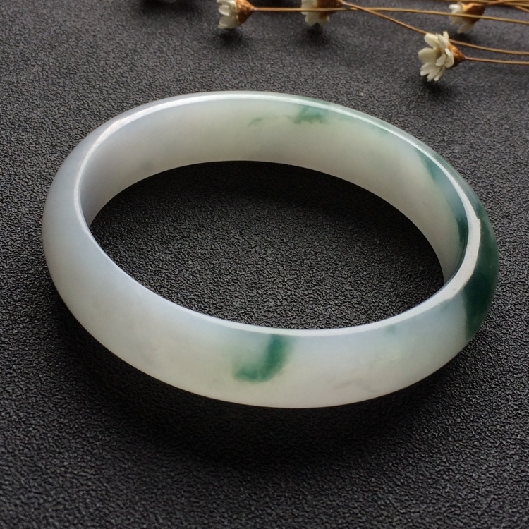 （超值推荐）糯冰种飘花贵妃镯（54mm-44.6mm）