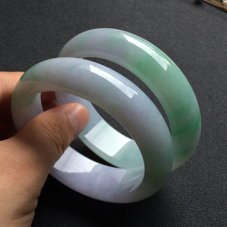 （超值推荐）糯冰种淡春带彩手镯一对（58.5mm、58.3mm）