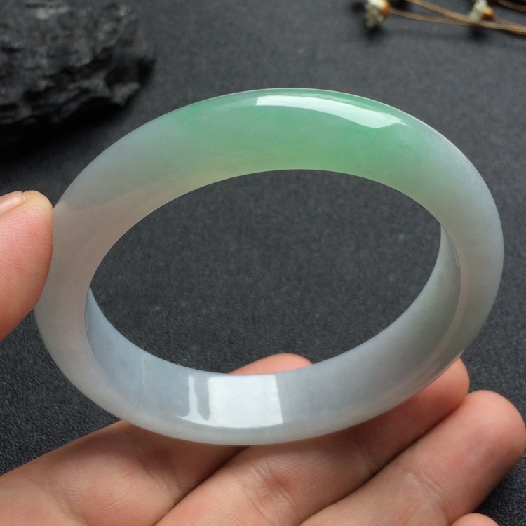 （超值推荐）糯冰种晴水手镯（57mm）