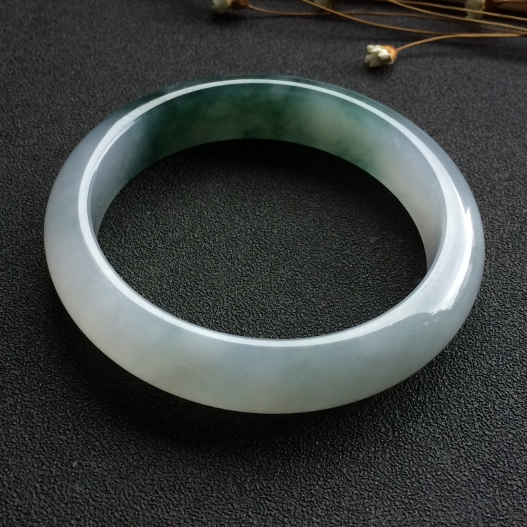 （超值推荐）糯冰种飘花手镯（57.2mm）