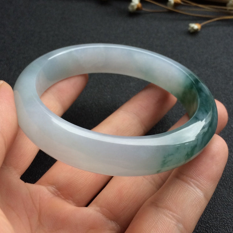 （超值推荐）糯冰种飘花手镯（57.2mm）