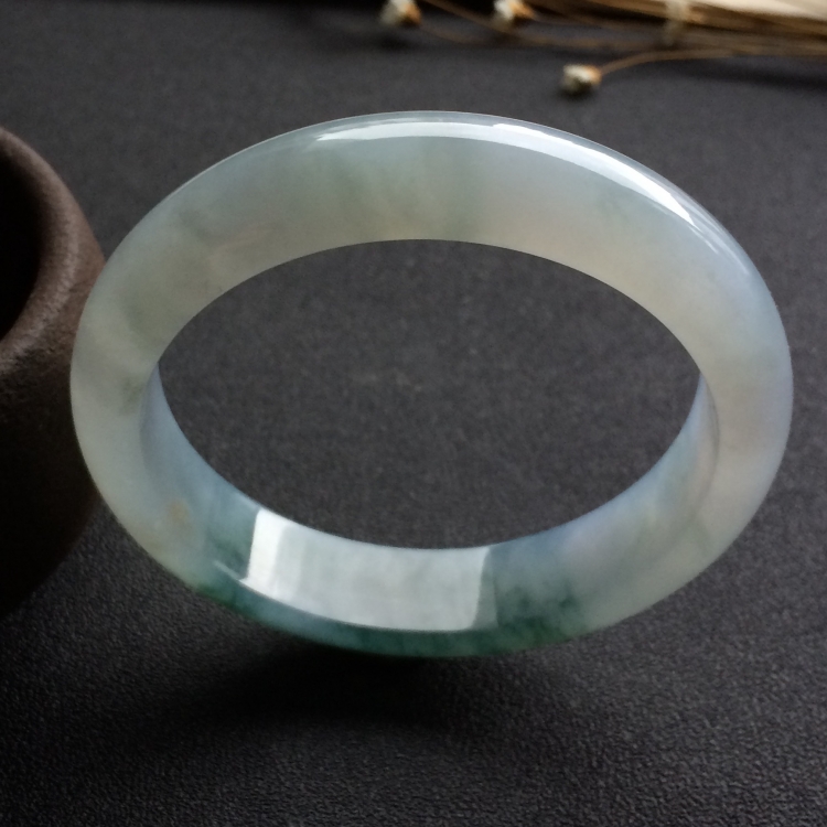 （超值推荐）糯冰种飘花手镯（57.2mm）