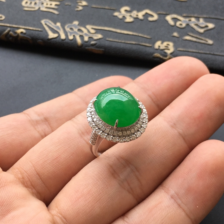 (超值推荐)冰种阳绿镶白金钻石戒指