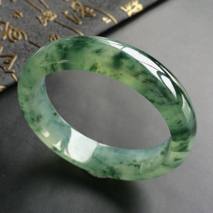 (超值推荐)冰种飘花手镯(57.3mm)