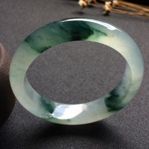 （超值推荐）冰种飘花手镯（54.8mm）