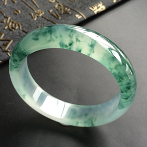 (超值推荐)冰种飘花手镯(56.5mm)