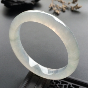 （超值推荐）冰种淡晴水手镯（55.1mm）