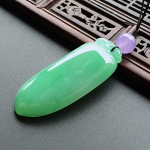 (超值推荐)糯冰种豆绿福瓜挂件