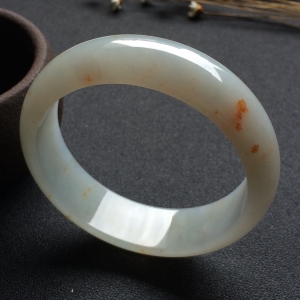 （超值推荐）糯冰种飘红花手镯（60.1mm）