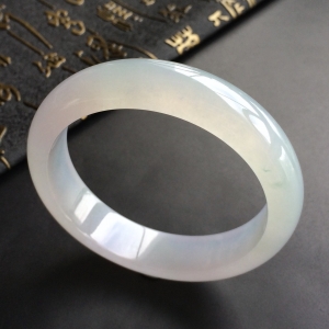 (超值推荐)糯冰种淡紫罗兰手镯(57.3mm)
