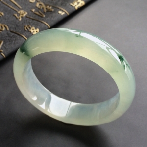 (超值推荐)冰种飘花手镯(56.3mm)