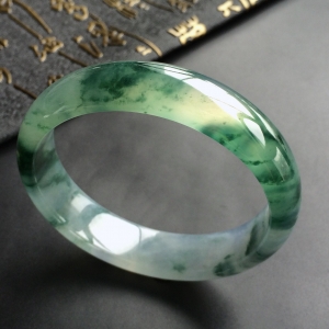 (超值推荐)冰种飘花手镯(57.2mm)