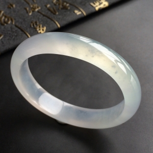 (超值推荐)冰种晴水贵妃镯(54.4mm-47.8mm)