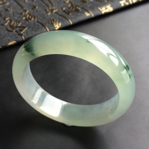 (超值推荐)冰种飘花手镯(56.2mm)