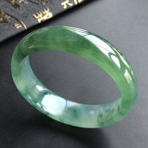 (超值推荐)冰种飘花手镯(52.6mm)