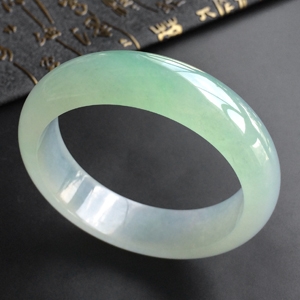 (超值推荐)冰种绿晴水手镯(59mm)