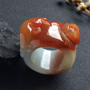 （超值推荐）糯冰种褐黄翡年年有余挂件