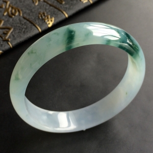 (超值推荐)糯冰种飘花手镯(58mm)