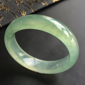 (超值推荐)冰种晴水飘花手镯(55.4mm)