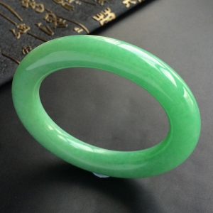 (超值推荐)糯冰种苹果绿圆条手镯(55.6mm)