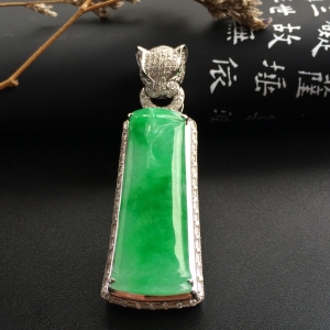 （超级推荐）糯冰种飘翠镶白金钻石节节高胸坠
