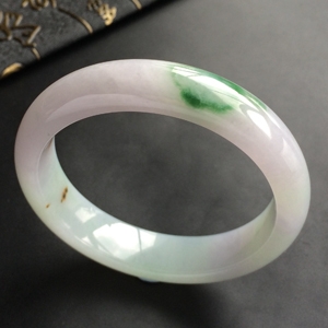 (超值推荐)糯冰种淡紫罗兰略飘花手镯(57.3mm)