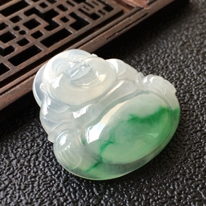 (超值推荐)冰种飘阳绿玉佛挂件