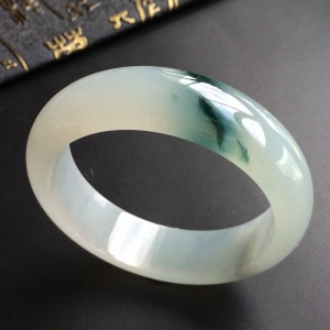 (超值推荐)糯冰种飘花手镯(56mm)