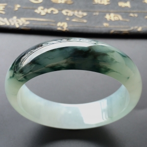 (超值推荐)糯冰种飘花手镯(57.5mm)