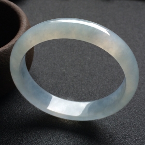 （超值推荐）冰种淡晴水手镯（56.4mm）