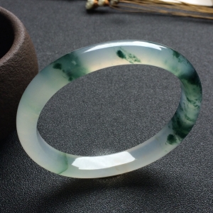 （超值推荐）冰种飘花贵妃镯（55.9mm-48mm）