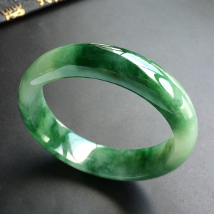 (超值推荐)糯冰种飘花手镯(58.5mm)