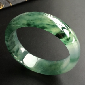 (超值推荐)冰种飘花手镯(56.3mm)