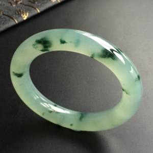 (超值推荐)冰种飘花圆条手镯(55.5mm)