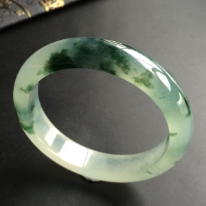 (超值推荐)冰种飘花手镯(55.1mm)