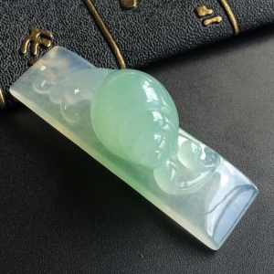(超值推荐)糯冰种晴水安居乐业挂件