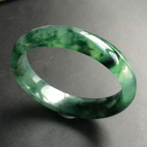 (超值推荐)冰种飘花贵妃镯(55.1mm-49mm)